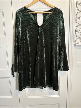 Ana Velvet V-Neck Bell Sleeve dress- Forest Green